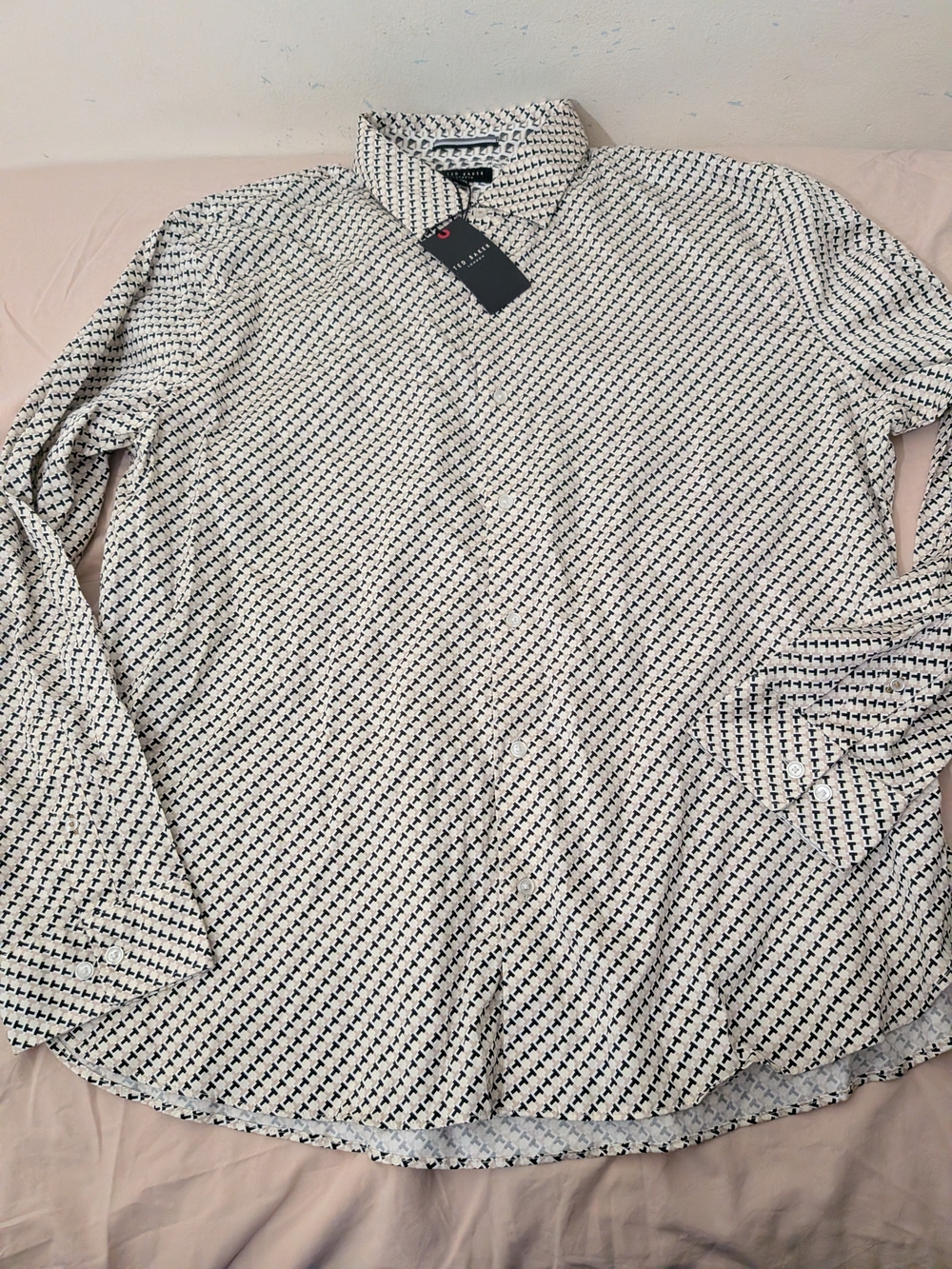 TED BAKER Dress Shirt Brand New XXL Black & White Geometric Button-Up Shirt